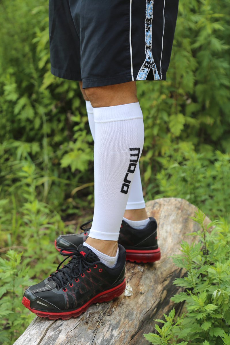 We are log'ging off for the day 🙌🏼🌱
in a pair of our #Mojo compression socks 😌
#mojosocks