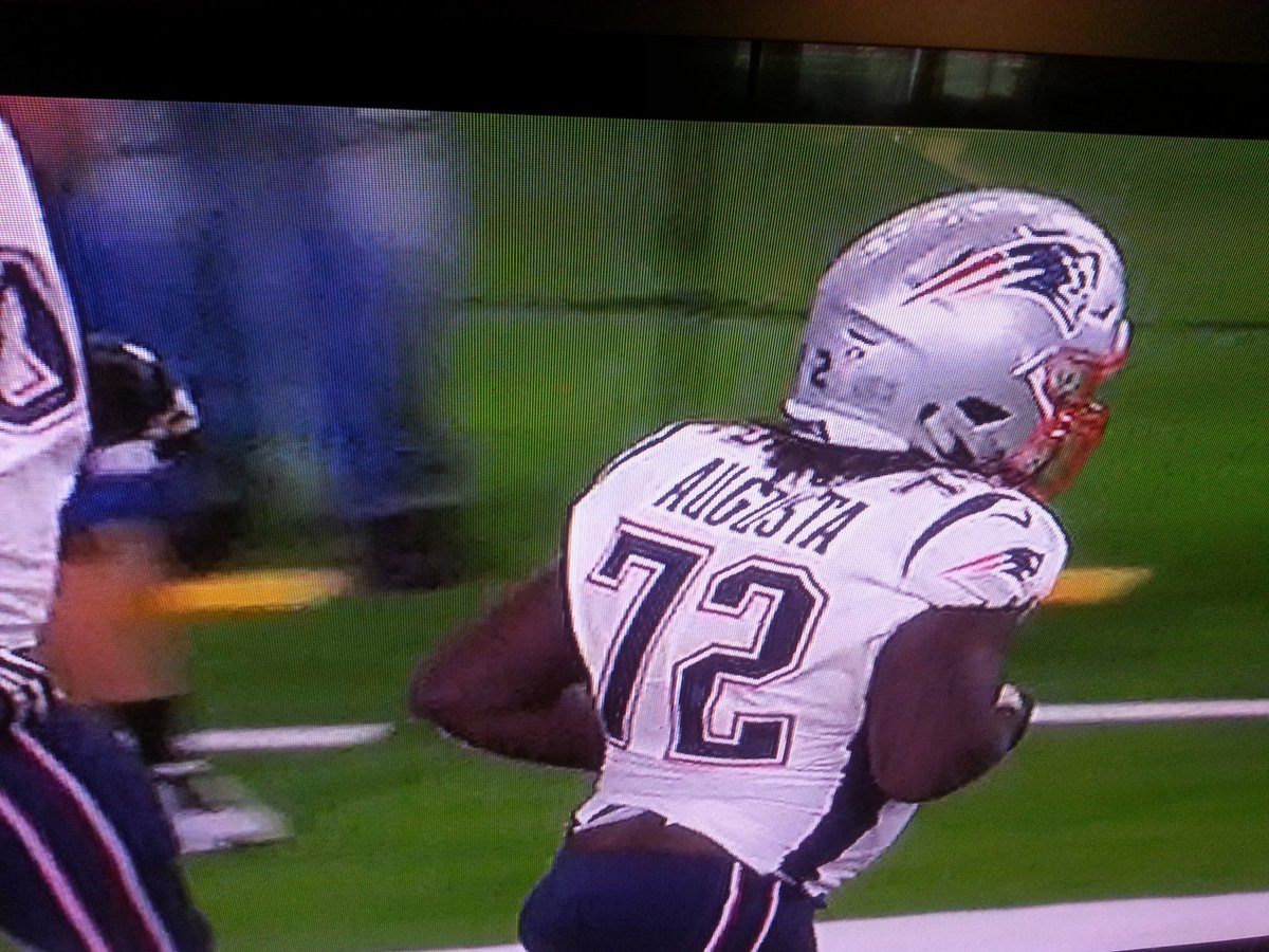 CeeNoteHandle's tweet image. Check out my man making plays for belicheck in the 4th. Im pumped to hear some Patriot stories at Thanksgiving. #whatsupnephew