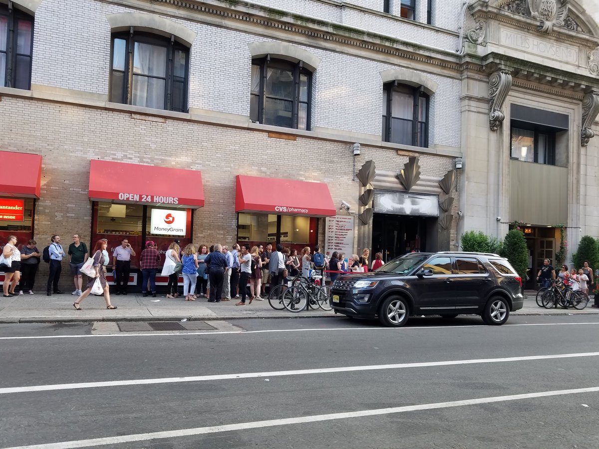 HiddenSky's tweet photo. When you wonder what the line's for then realize it's @GreatCometBway @lprnyc but have @inaromanfield w/@ScottStangland at 9PM! #bwayprobs https://t.co/g88cnn0P2i