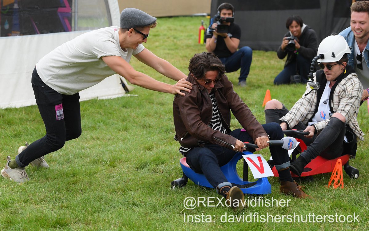 REXdavidfisher's tweet photo. Having fun #baskstage @vfestival @TheVampsband https://t.co/y0213Fqhe1