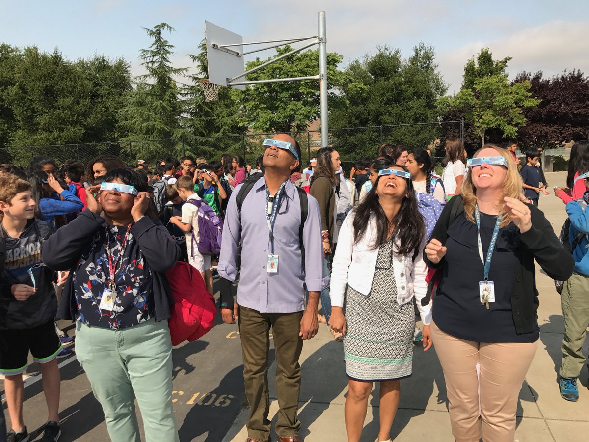 WindemereRanch's tweet photo. Fire Drill complete with 100% success!!!!  80% Solar eclipse safely viewed by staff and students #srvusdeclipse #SolarEclipse17 https://t.co/OAKdqqP6RX