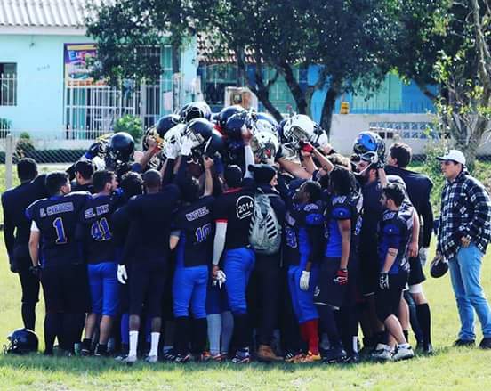 Warriors_FA's tweet photo. União! 

Gratos ao @RRedskulls pela experiência e aprendizado em nosso jogo-treino.

Próximo passo: Copa RS da @FGFAOficial! https://t.co/8jjKmyOyOk