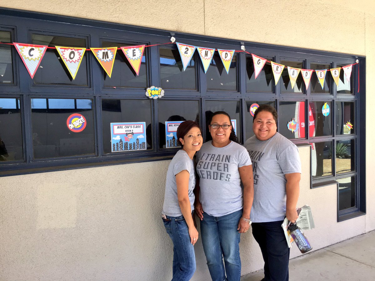 thosewhocan's tweet photo. These ladies train #secondgradesuperheroes @ChuJchu , @Rodriguezroom2 , @murocecirm3 #bitelysfirstday https://t.co/xhviWsHl1q