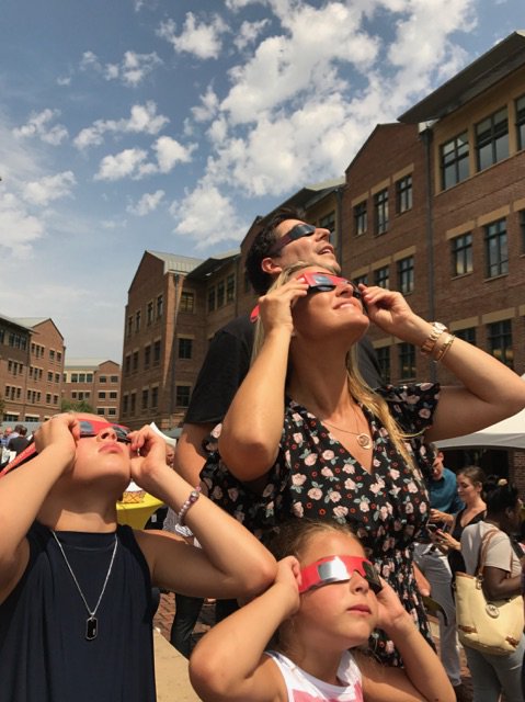 marceloclaure's tweet photo. So special to watch the #solareclipse2017 through the eyes of my daughters! #Sunblock2017 @Sprint https://t.co/Rg9Zy8Et9b