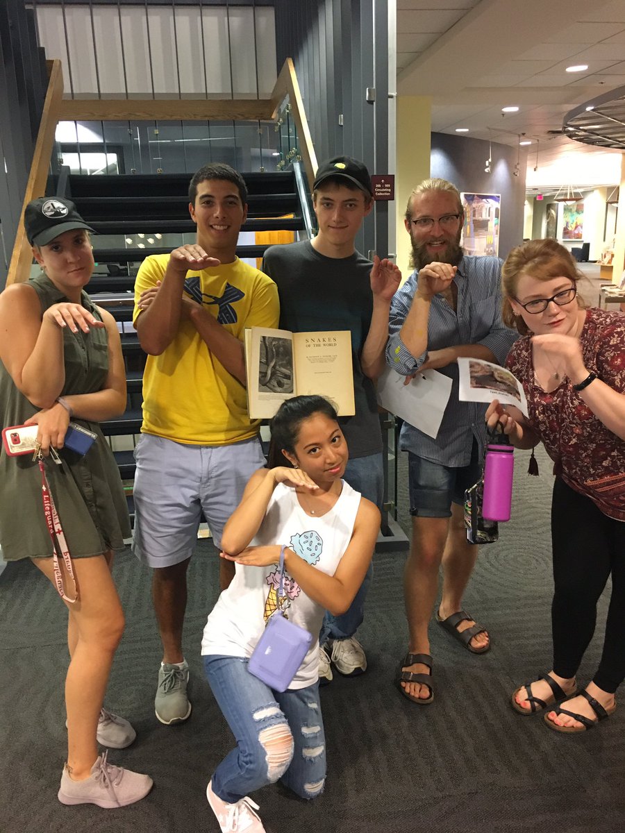 Team_SnakeEC's tweet image. @EC_ranger SSSsnakes can be sssscholars #SnakeBooks #ECSnakeOver #SnakesofTheworld