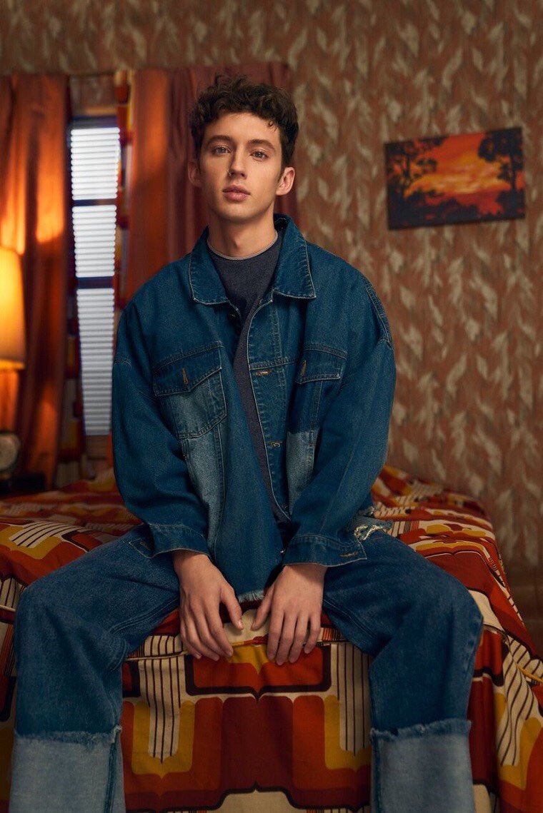 troyepanama's tweet photo. #TB
+ Fotos de Troye para la colección de #smyth (1) https://t.co/jF2kZsH9FI