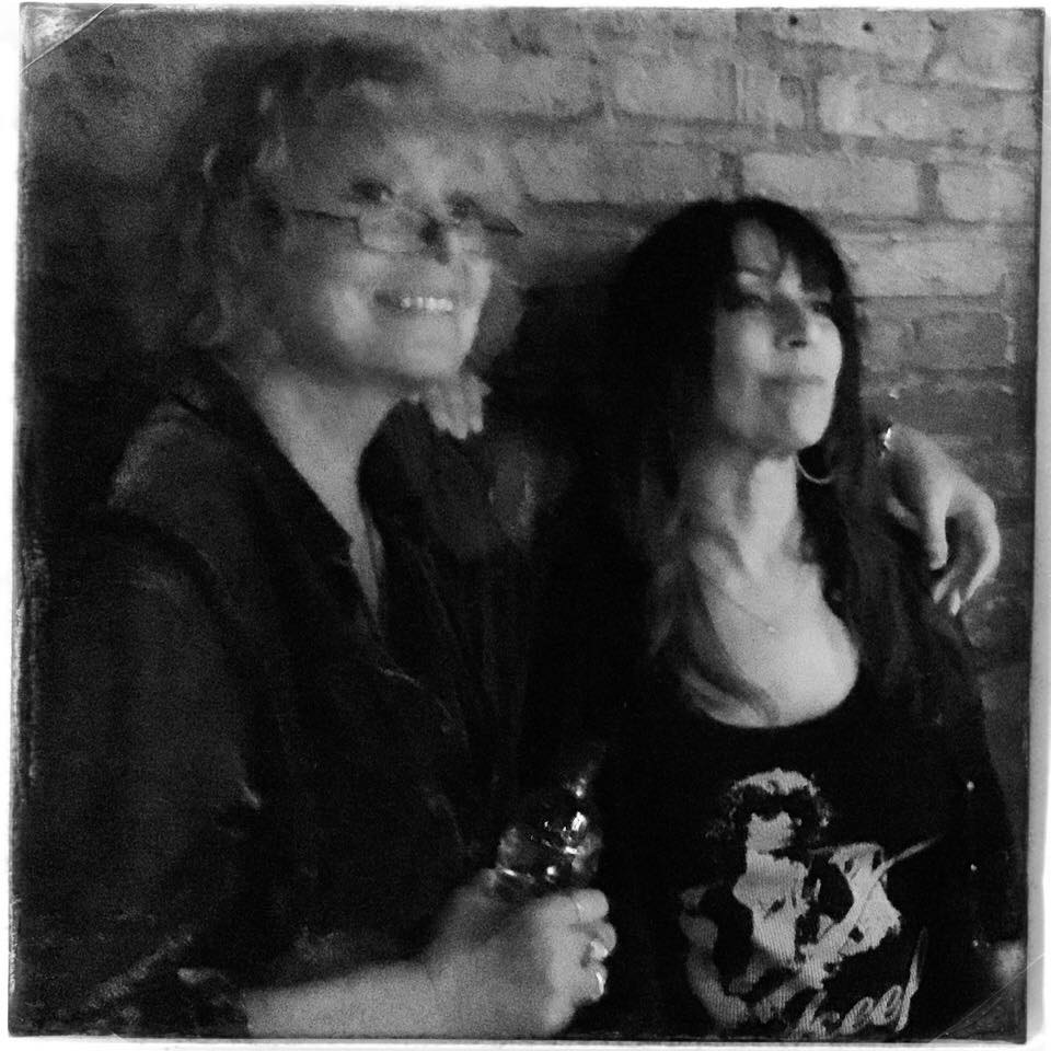 dinaregine's tweet photo. Hanging w/the FAB @Genyaravan @boweryelectric Sat Night, @littlesteven_ug #chicksandbroads show. So great to finally sing w/her! https://t.co/LnQqOsHRAi