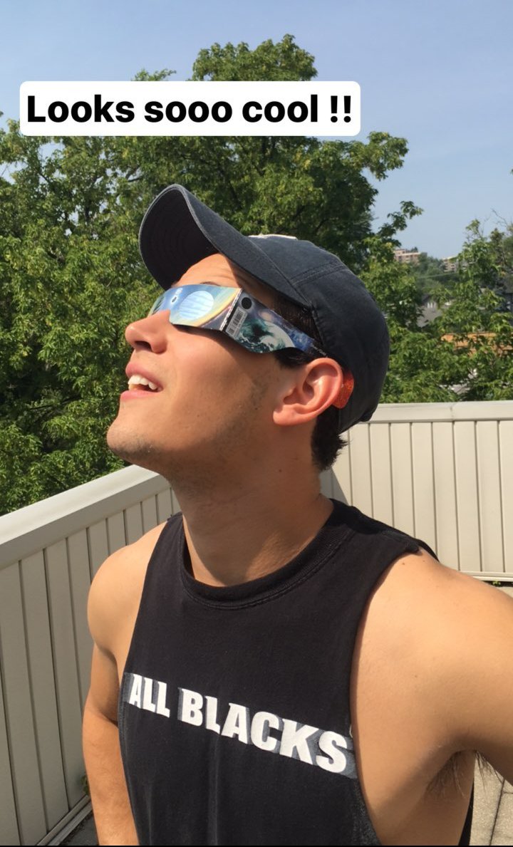 TMI_Uruguay's tweet photo. #Eclipse sighting...#RosendeBrothers @arosende @Diego_Rosende @JordanMorello13 @nuno_salles #InBetweenSets ๐ช #ShadowhuntersSeason3 Day 1 https://t.co/Z0NrK2HSwp