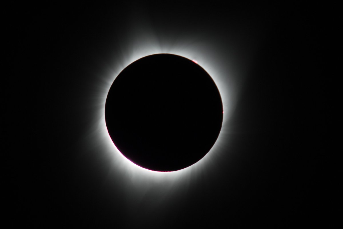 daveswenson's tweet photo. An amazing eclipse - more here https://t.co/Ipwvo1eQg4
#SolarEclipse #SolarEclipse2017 #SolarTown https://t.co/bF46TyQzF1