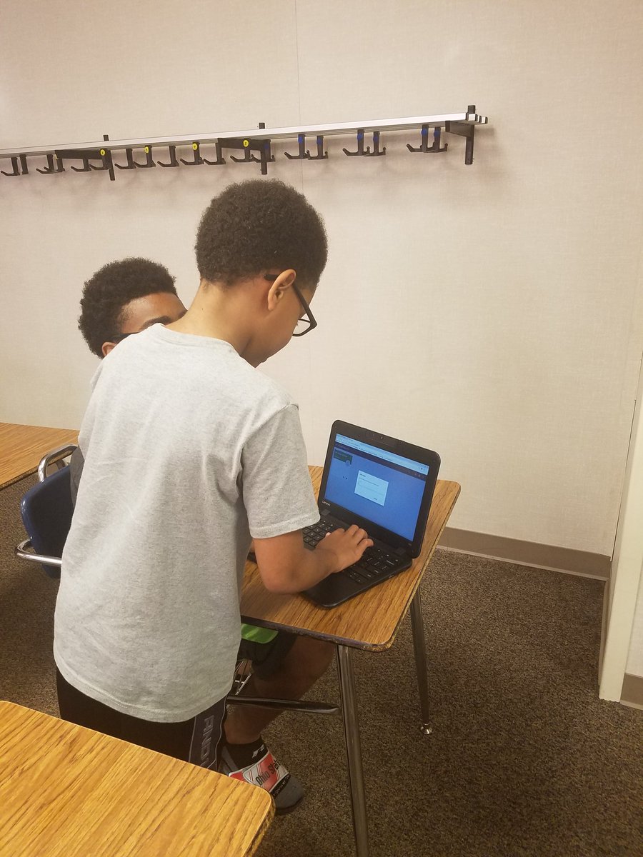 MrsHall0929's tweet photo. #5thgraderocksopenhouse https://t.co/5DYjNzN1C4