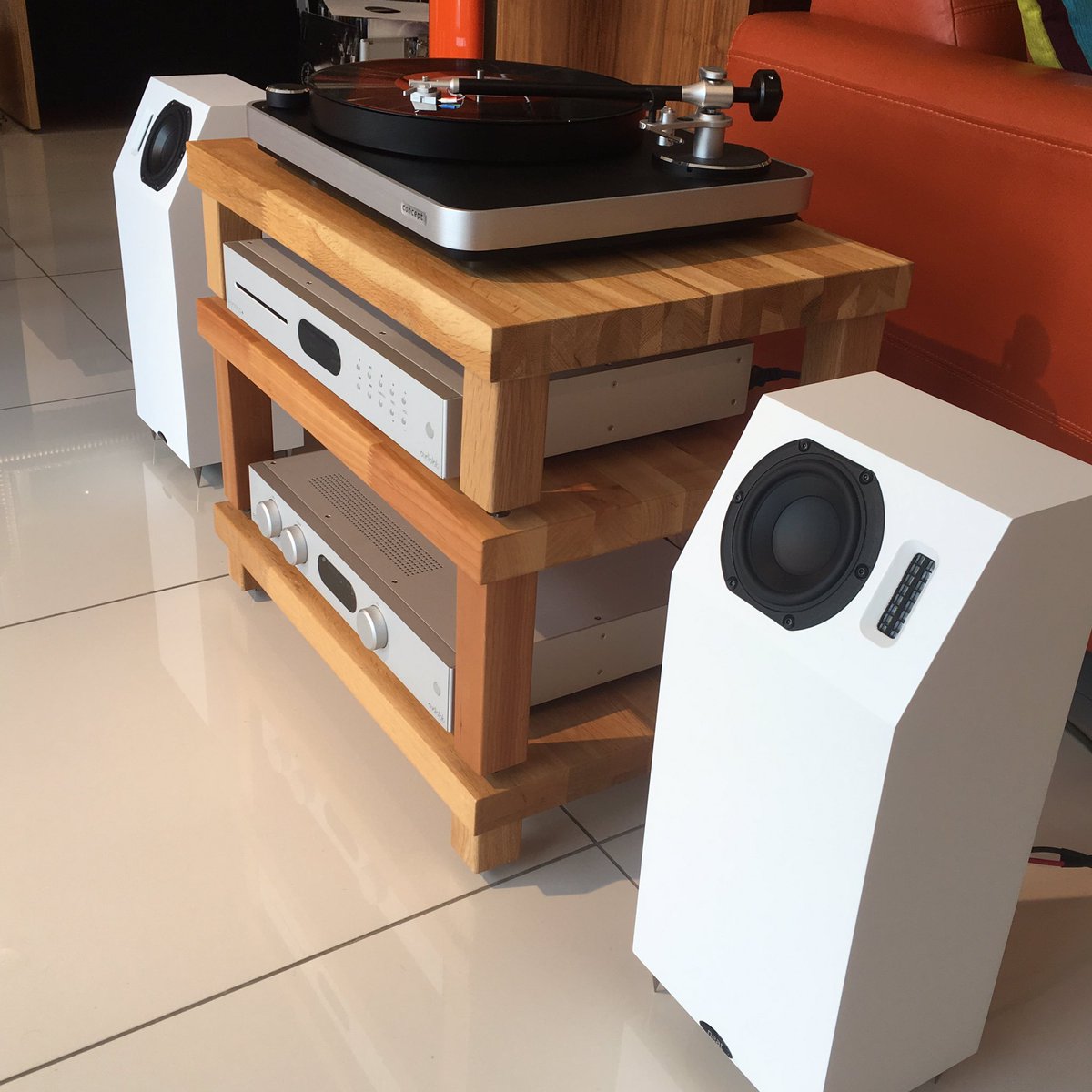 neat turntable