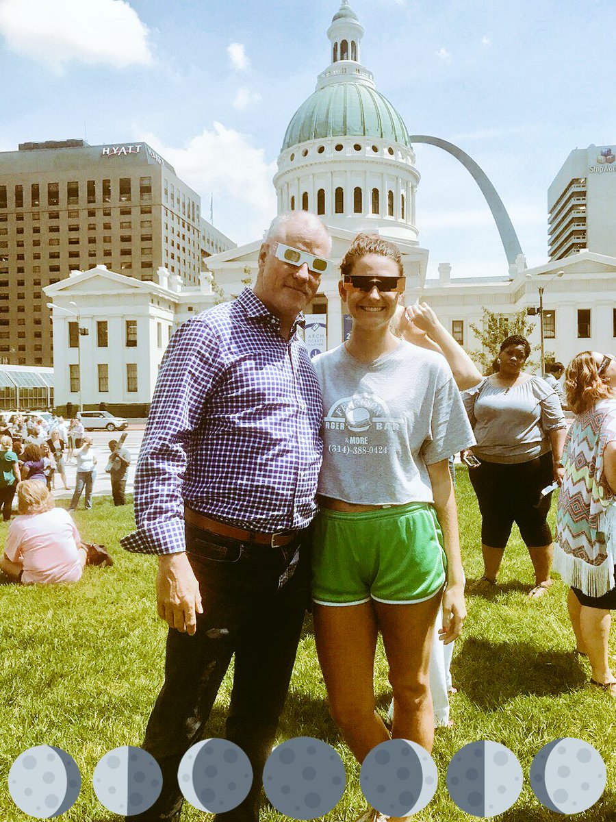 Just a lovely stroll through the park thanks to <a href="/GatewayArchPark/">Gateway Arch Park Foundation</a> !! And thank you @JoeReaganSTL for letting me borrow your #ecipse glasses