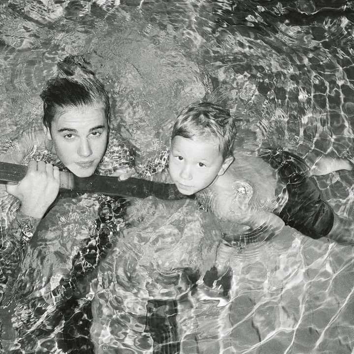 portalbieberfc's tweet photo. " Eu não vou voltar a falar com ele, dessa água não bebereis"
Ele: oi
Eu: https://t.co/S3rBgSsDLP