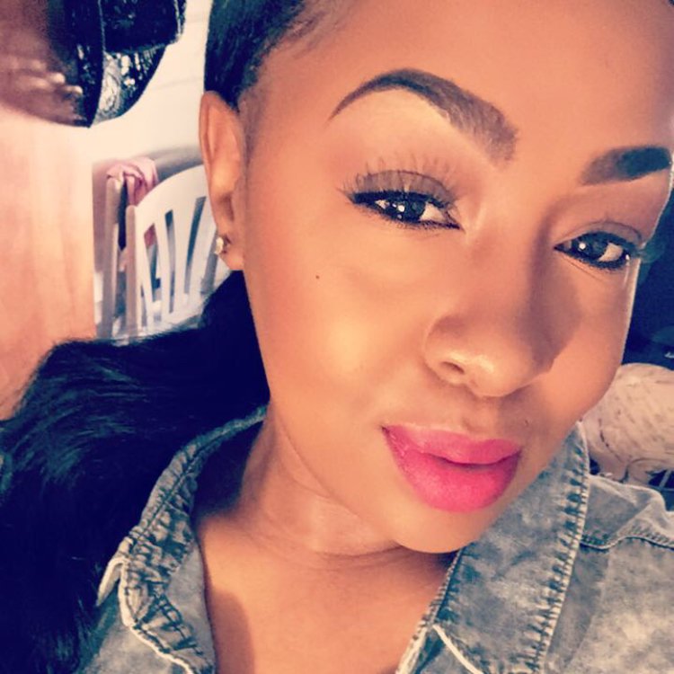 Italiiblacc's tweet photo. @COVERGIRL @Influenster #COVERGIRLMADE #gotitfree #contest https://t.co/VaIlaDMuXy