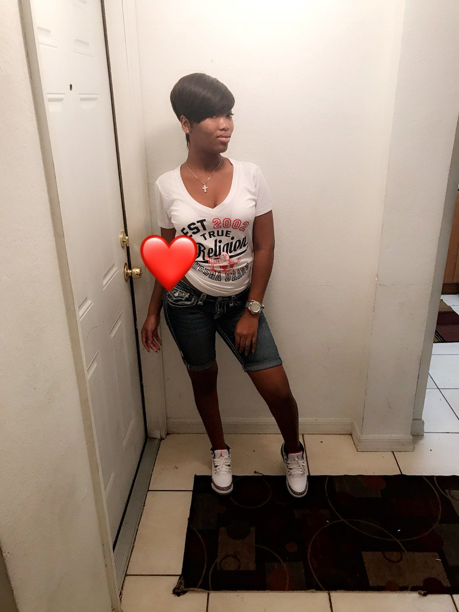 _cashhmereee's tweet photo. 🤤 https://t.co/XWk5ohPQ8X