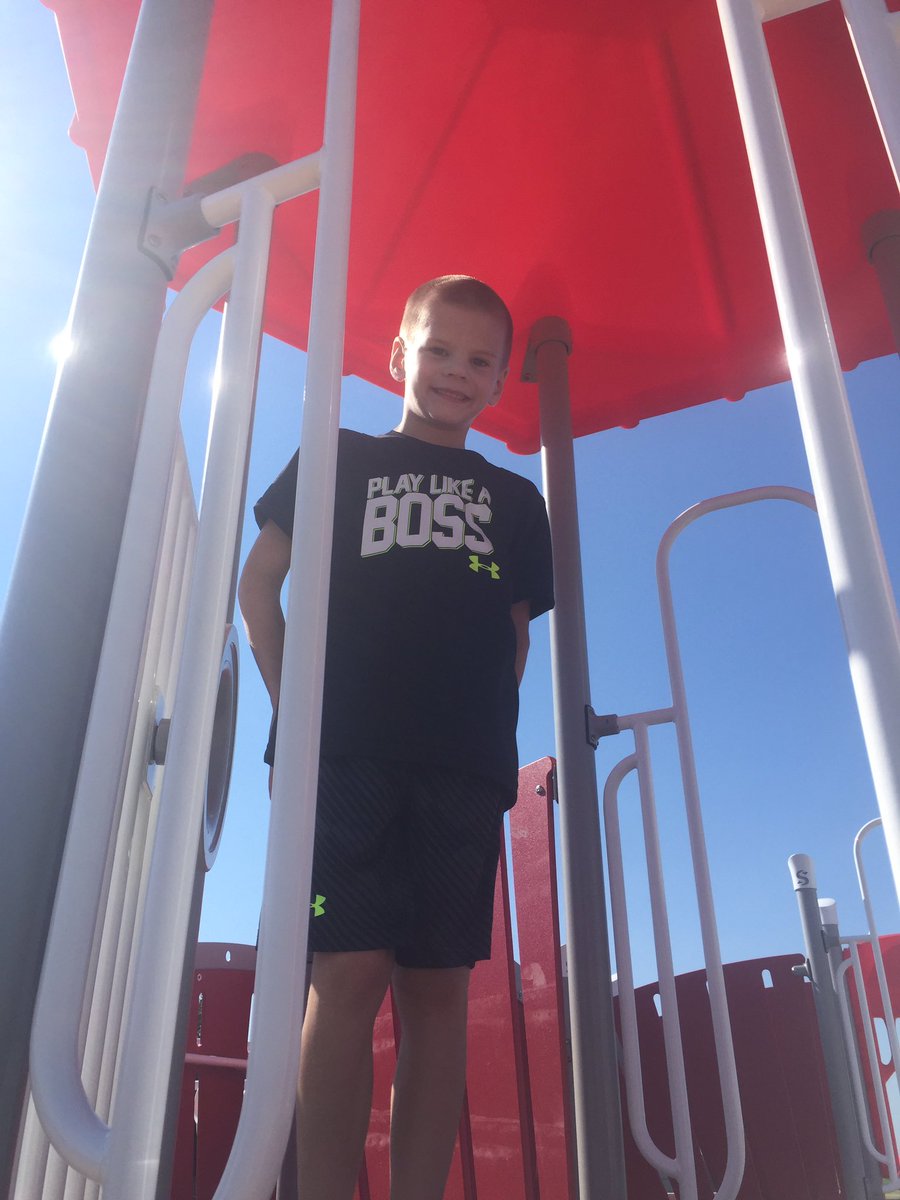 BlazerRecord's tweet photo. Yay for recess 🤗 @BolinElementary #newplaygroundequipment #recesscan'tbeoveralready https://t.co/qiHzolOFOF