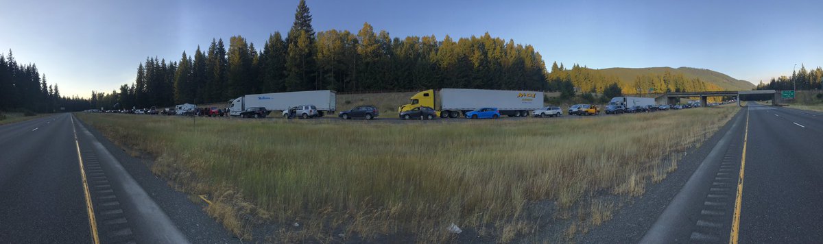 comradeflynn's tweet image. Thanks for shutting down the 90 #WSDOT! None of us wanted to get home from the #Eclipse #EclipseTraffic