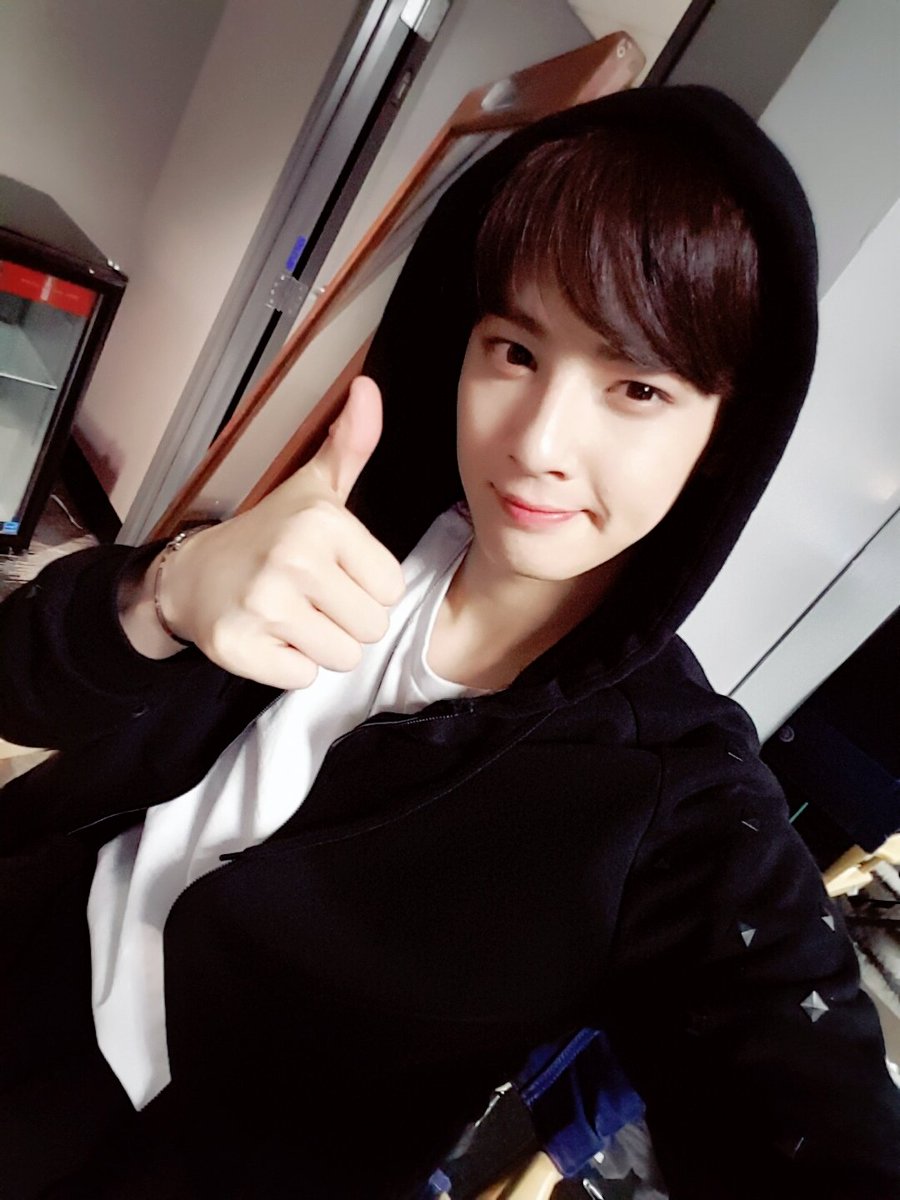 See you guys~~~ It was really really great experience^^ I hope to come back as soon as possible 
Thank u LA♡♡♡  Bye~~~~