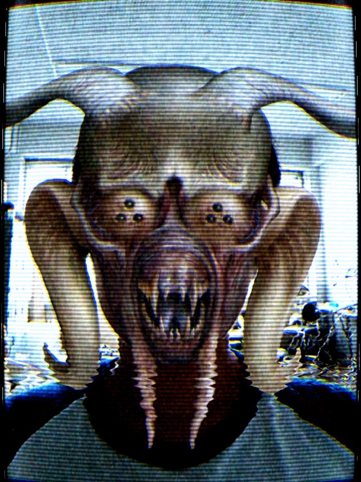 立ちくらみ Hengeというアプリを使って自撮りをしてみた この手の顔認識アプリは初めてなもので少々盛りすぎてしまったかもしれない