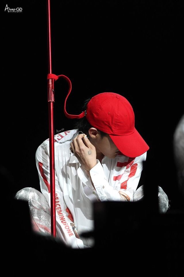 GDragonpic's tweet photo. https://t.co/sNyV7Vg4ZM
