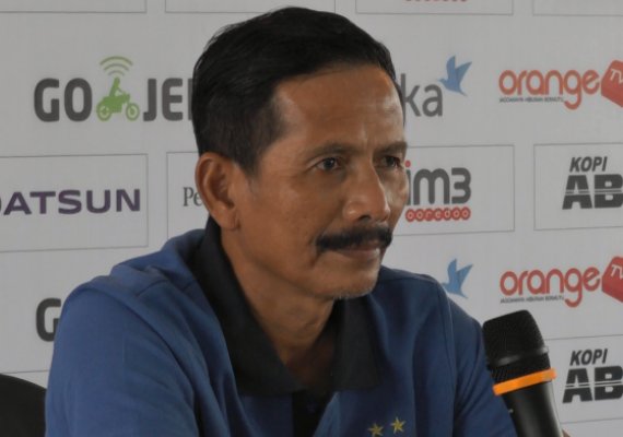 Djanur Sebut Tak Menutup Kemungkinan Tangani Malang United dlvr.it/PgjSv7