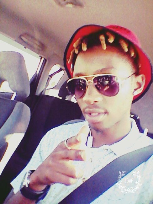 DwazahOnks's tweet photo. Y'all knw th Gee ryt..
.
#DntHate https://t.co/iucWtlMS50