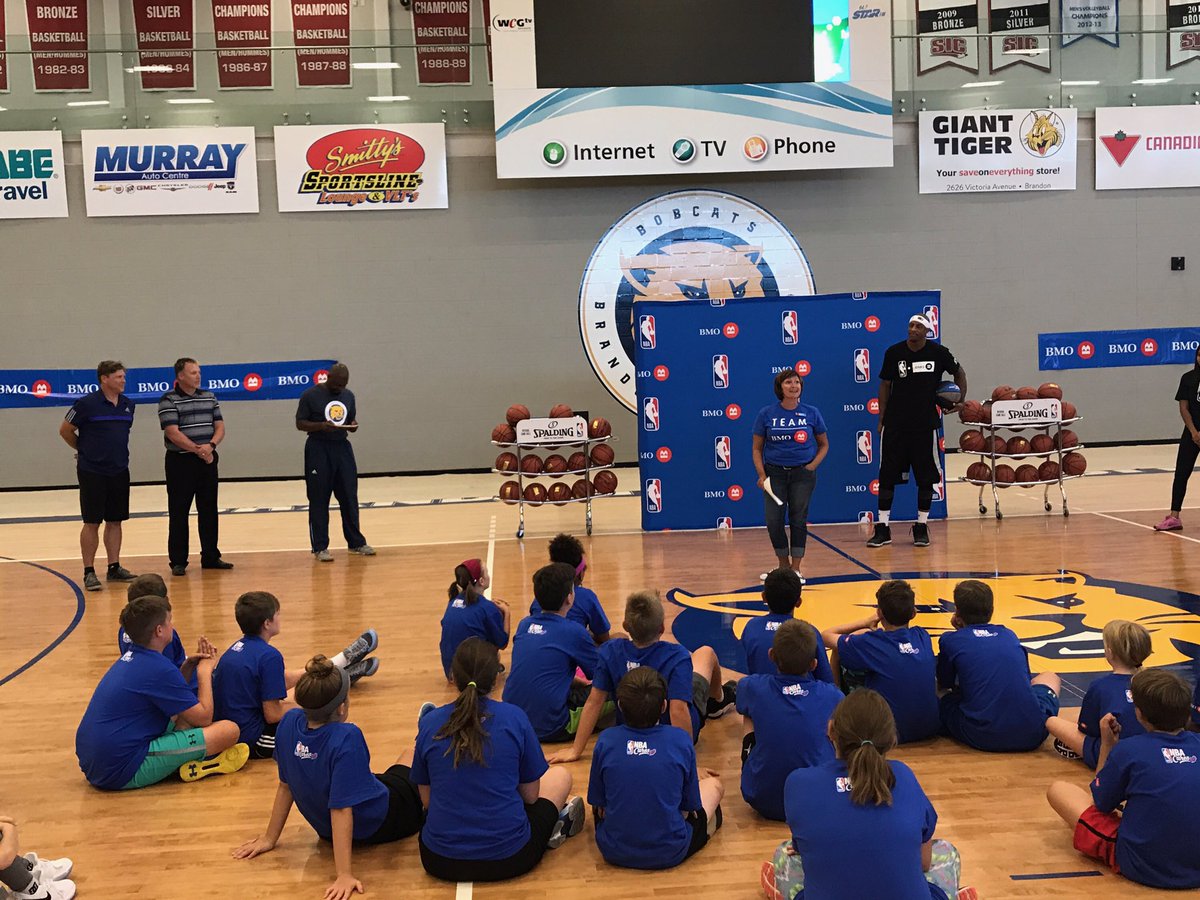 Kristenkkennedy's tweet photo. Fun had by all @jrnba clinics in Brandon with legend @JunkYardDogJW . Thanks to all BMO volunteers @NaseerMalikBMO @TannisGraham . #NBAxBMO https://t.co/TV7WlH3TJU