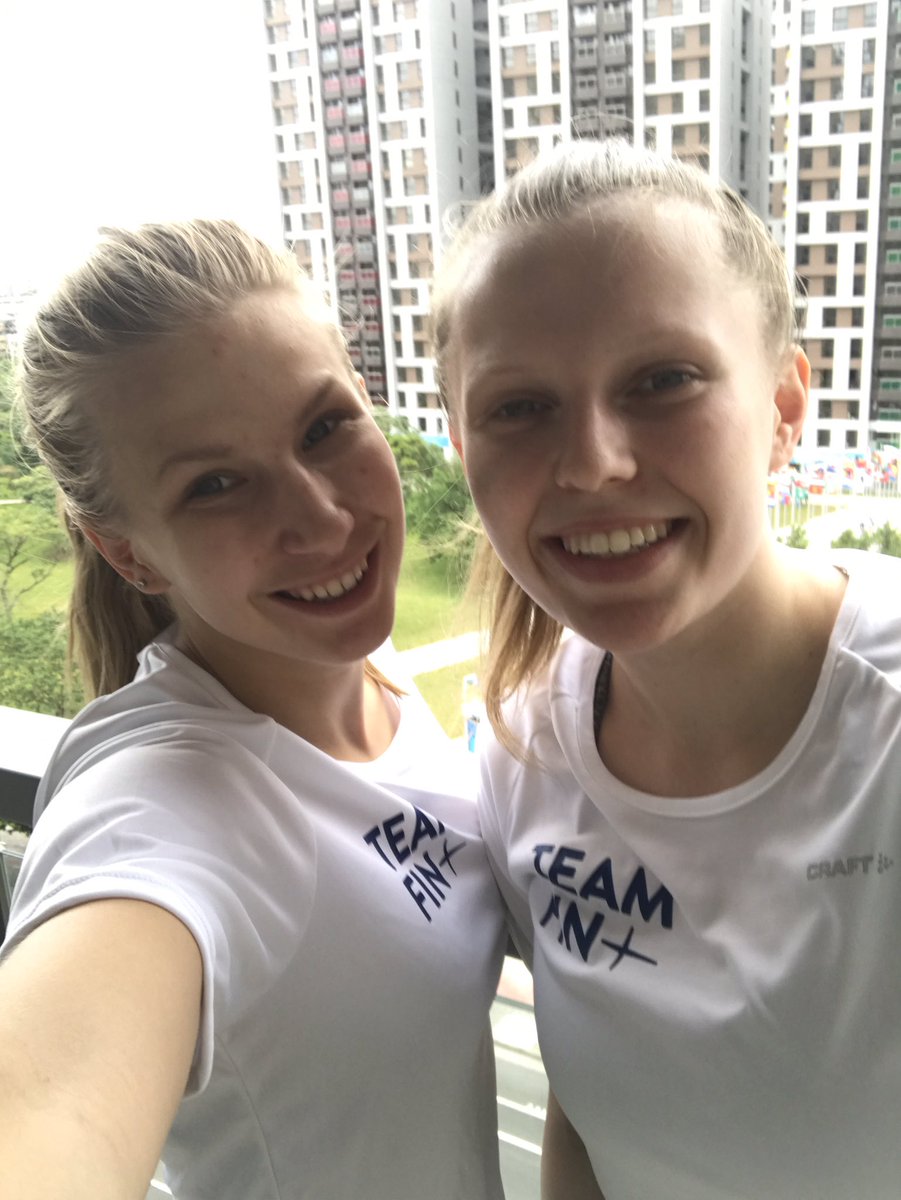 PartanenJenna's tweet photo. Tytöt Taipeissa! #Universadit2017 @PerhoLTO #taipei https://t.co/LpCRRlEKcI
