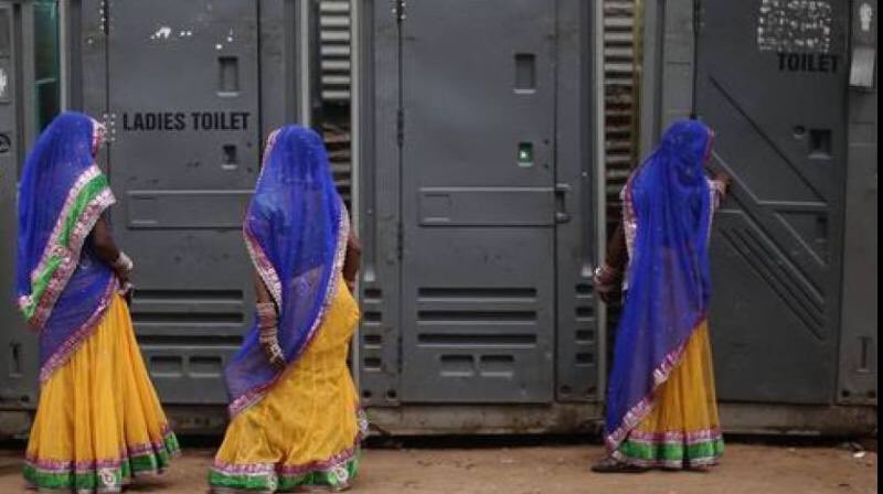 Mumbai: Social activists launch 'Right to Pee' campaign for better public toilets
🚺🚽🚻 <a href="/SwachhMaha/">Swachh Maharashtra</a> <a href="/bmcmumbai/">Municipal Corp.</a> 
asianage.com/life/more-feat…