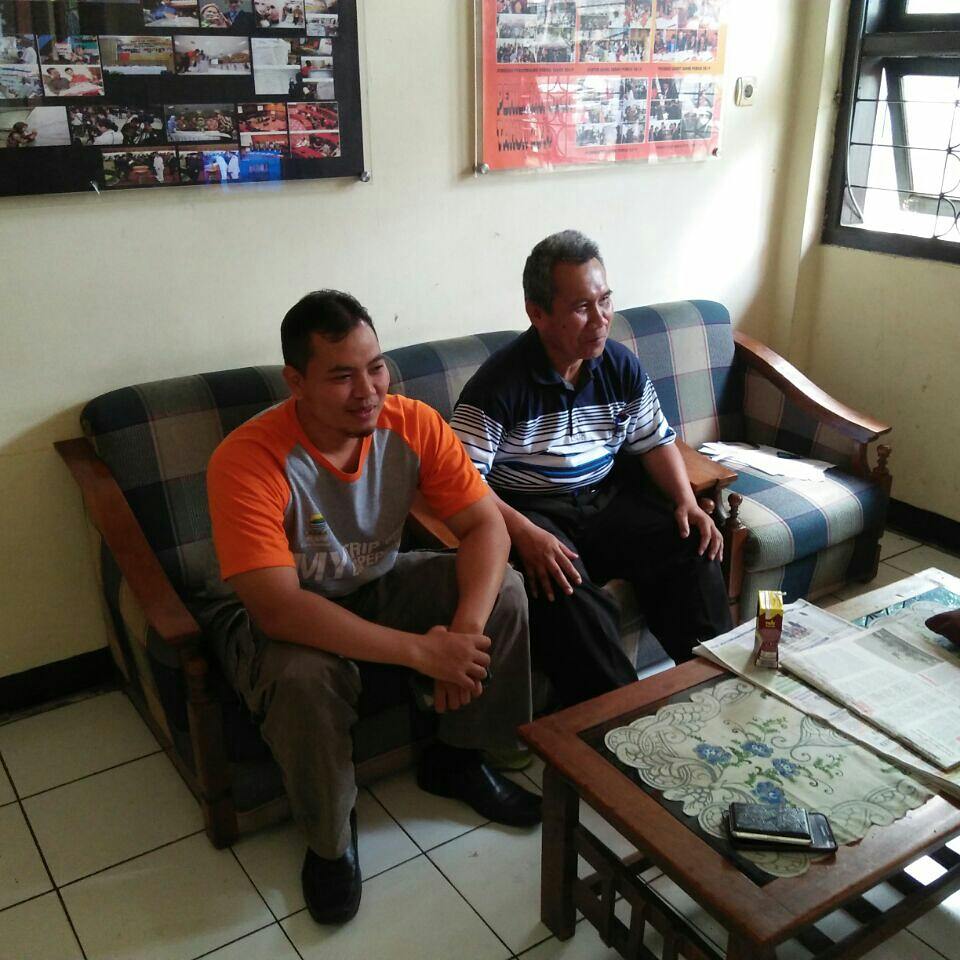 Koordinasi dengan KPU Kota Bandung terkait dengan ren-giat penanganan konflik tgl 22-8-2017 di Hotel West Point Hotel.18/8/2017.