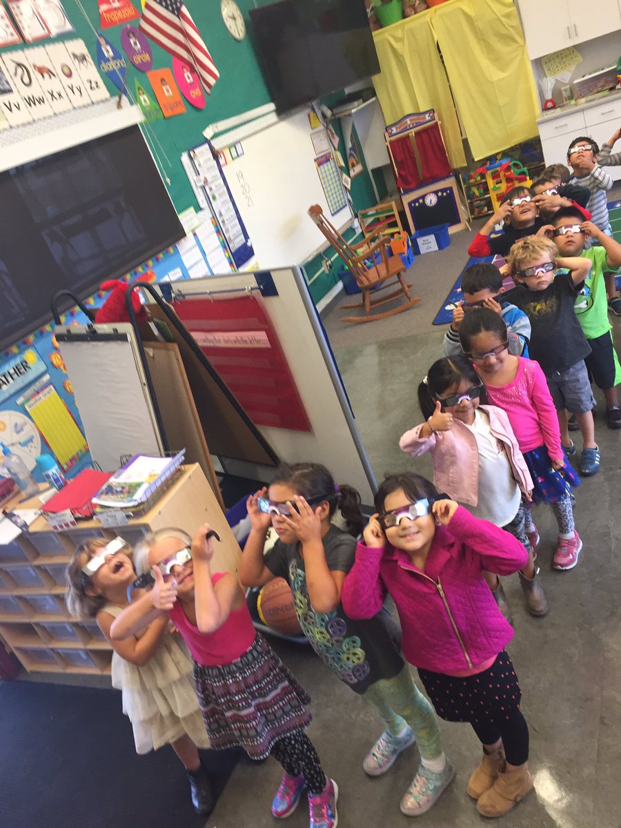 Ms_Schlueter's tweet photo. The clouds didn't ruin the excitement of the #SolarEclispe2017 for TK students at McKinkey! @mckmustangs https://t.co/txgF9ARaBG
