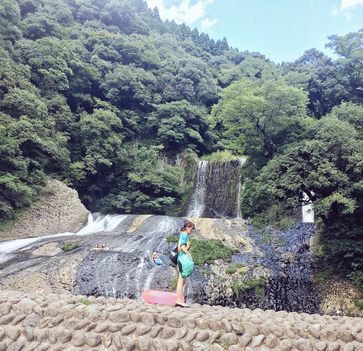 矢方 美紀 龍門の滝 小さい頃から遊びに来る場所 久々に水着を着ました