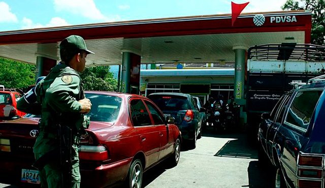 ReDHFrontera's tweet image. Intervenidas estaciones de servicio de la frontera fronteraestadoysociedad.com.ve/intervenidas-e…