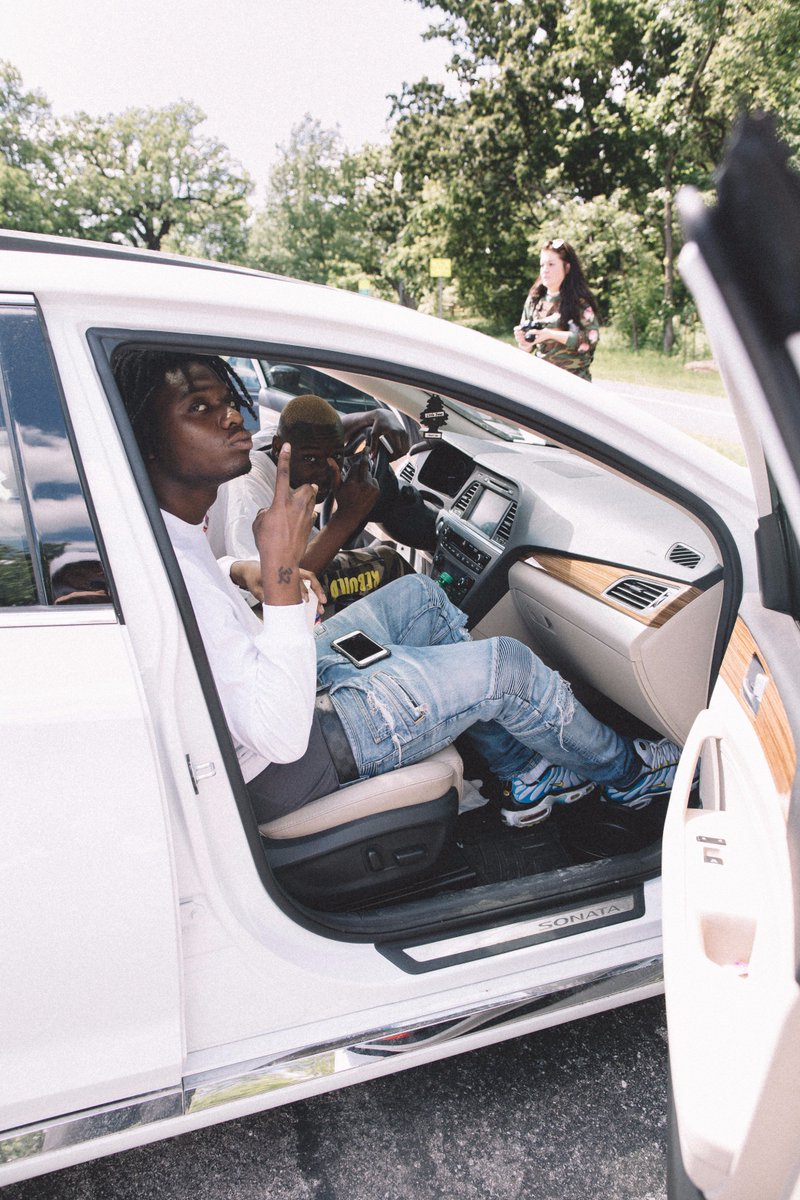XXL's tweet photo. .@WARHOLSS comes through with his new 'Where's Warhol?' EP https://t.co/Hn0Rt7PeXu https://t.co/EAEJ0b4WWH