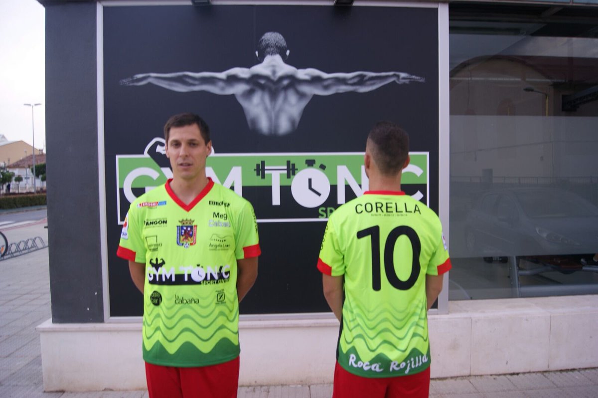 CD_Corellano's tweet photo. Nuevas camisetas - 2ª Equipacion 2017-2018 C.D.Corellano 3ª Division , #PorqueTenemosCorazonRojillo #HazteSocio #Ilusion https://t.co/fTsOMpKbqF