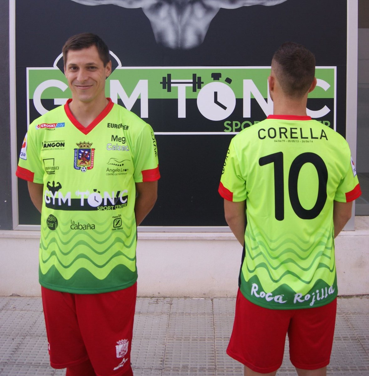 CD_Corellano's tweet photo. Nuevas camisetas - 2ª Equipacion 2017-2018 C.D.Corellano 3ª Division , #PorqueTenemosCorazonRojillo #HazteSocio #Ilusion https://t.co/fTsOMpKbqF