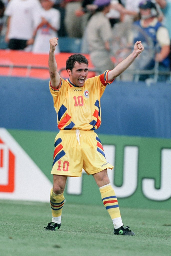 worldoftheball's tweet photo. Gheorghe Hagi, el Maradona de los Cárpatos. https://t.co/DkPnF2PwIZ