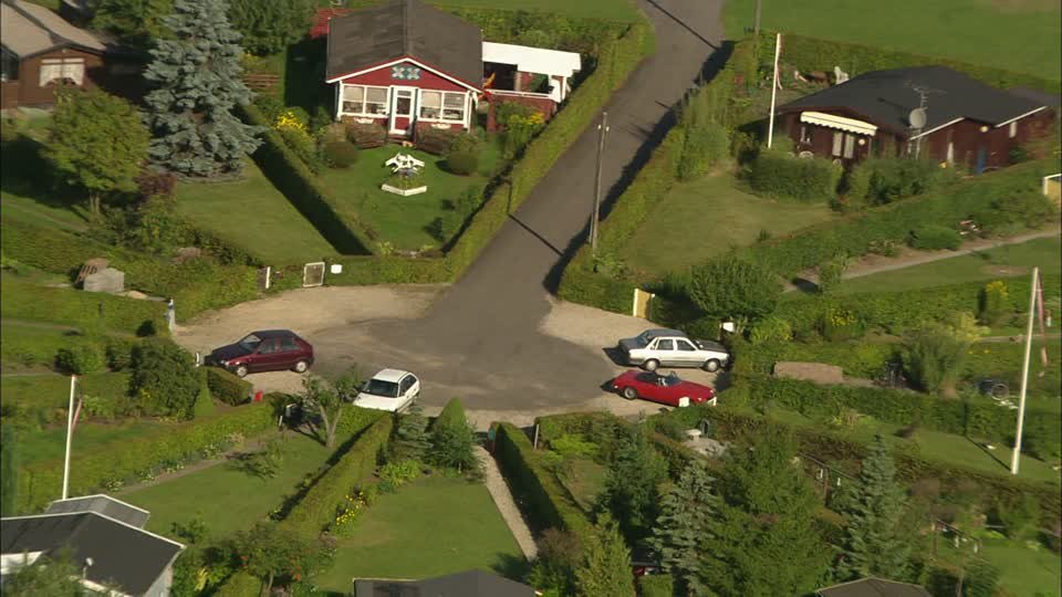 Brøndby'daki evlerin yakından görünüşü. Bizde de "iyi mimarlık hizmeti için talep olduğunda" bunlardan elbette daha iyilerini yapıyoruz.