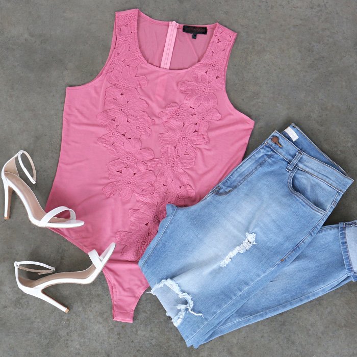 2020AVE's tweet photo. We're laying it down.
Which #ootd would you wear? Tweet us your picks. #2020AVE #TuesdayThoughts https://t.co/WKQFBmEGst