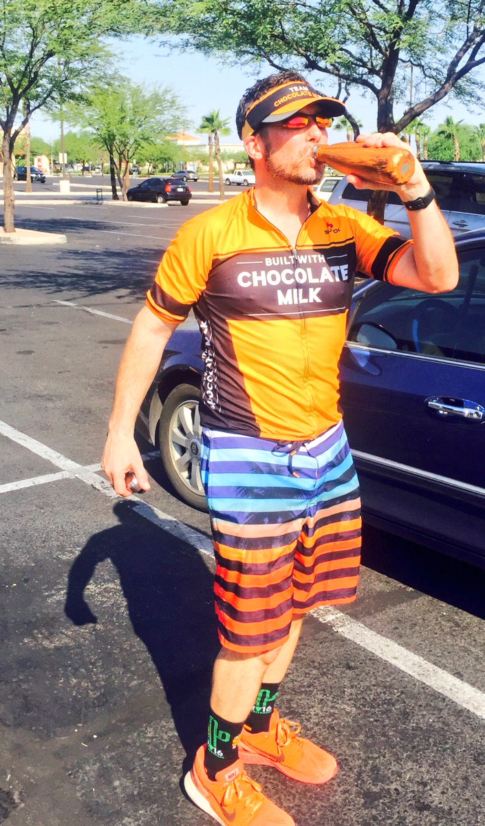 AzRobChef's tweet photo. my lowfat chocolate milk after a PR at #RunSAR #8miler #AllHills #whatHill @saguaronationalpark #runtucson #CHEF #TeamChocolateMilk #Buildit https://t.co/7DzUUQMwzO