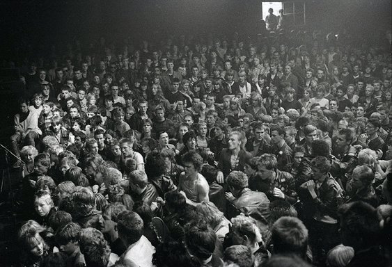 PunKandStuff's tweet photo. 'Waiting for The Clash' Hamburg 1980 https://t.co/TJwhvNYRL9
