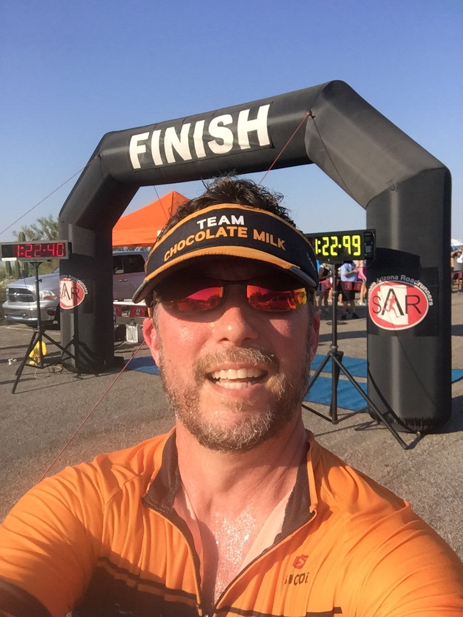 AzRobChef's tweet photo. #runbuddies #RunSAR #8miler #AllHills #whatHill #BeatTheHill #Saguaro @saguaronationalpark #runtucson #CHEF #TeamChocolateMilk #Buildit https://t.co/Bl2rkVJbMQ