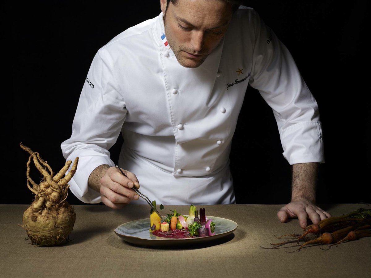 BSFormations's tweet image. 🔜Le chef @JFBuryOfficiel animera les deux premiers ateliers de formations culinaires. Pour en savoir plus sur lui -&amp;gt; jeanfrancoisbury.com