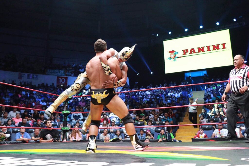 AewIndiaFc's tweet photo. @TheEliDrake defeats #BronzeMask at @luchalibreaaa event & Retains The @GFWWrestling GLOBAL TITLE https://t.co/vCK987w9wA