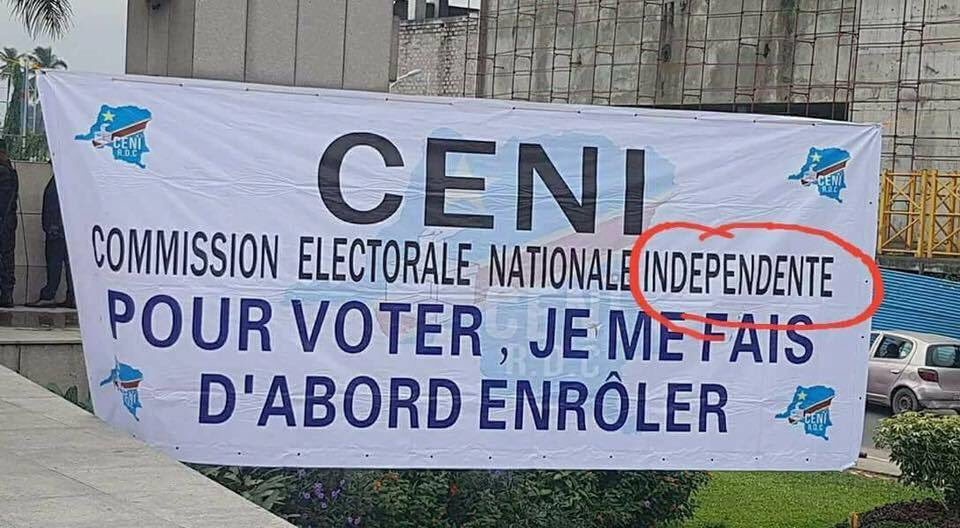 Aarwam's tweet photo. #RDC🇨🇩 
La langue de Molière se porte à merveille au #Gondwana, même au niveau des instituions👇🏾 https://t.co/37q9vVbjUo