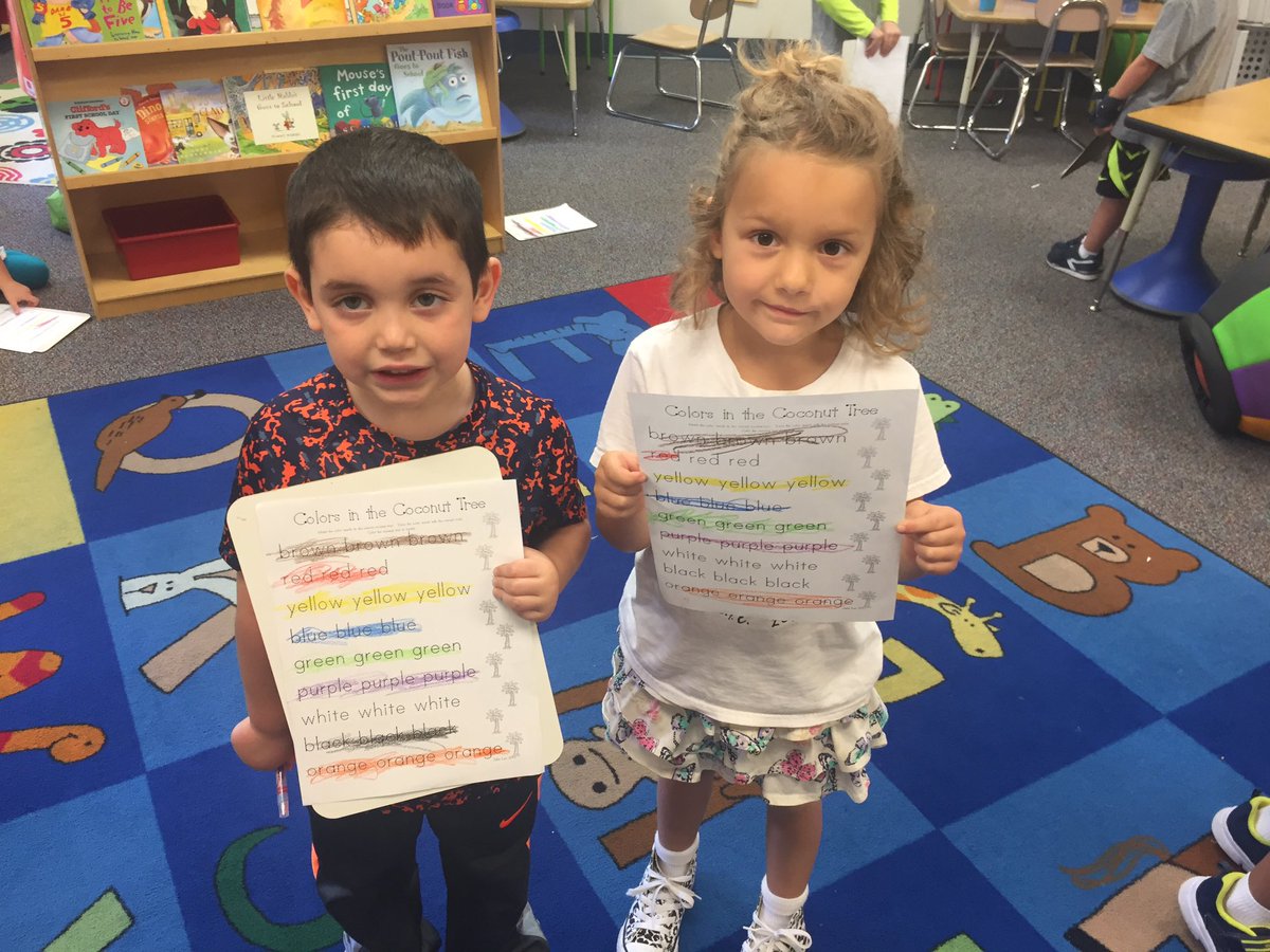 MrsDruwe1st's tweet photo. Color hunt! 🌈🎨 https://t.co/B1myE7RPOP
