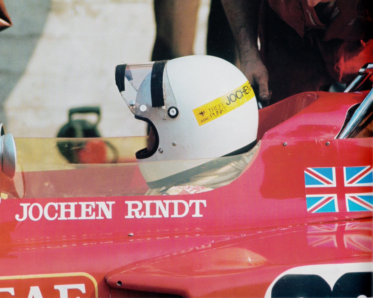 F1Champcars's tweet photo. Going out for a few more fast laps ...
The engine roar ...
The silence ...
Drama ...
The lost champion who didn't lose ...
#sadmemory https://t.co/9qrQsDFz1i