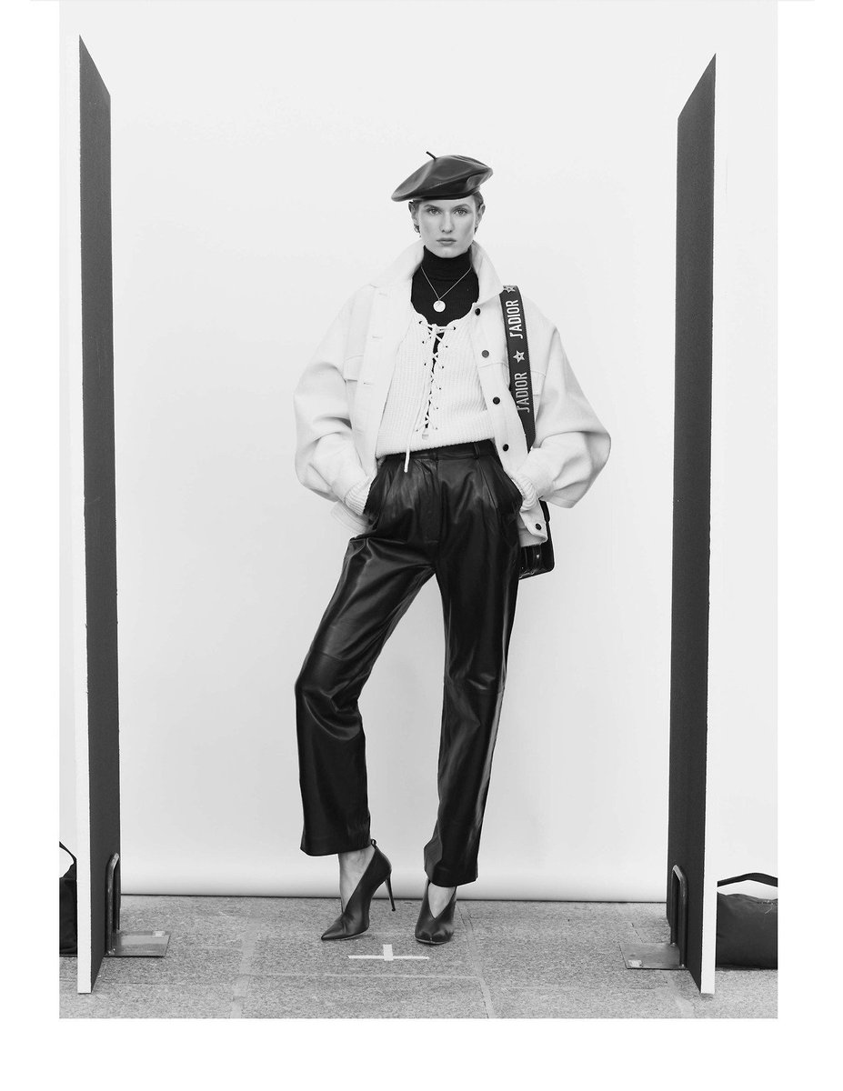 NewYorkModels's tweet image. LEATHER FORECAST 🎱 #AliciaHoltz wears autumn's most enduring trend, leather for @VogueSpain 🇪🇸 Ph: Mel Karch #TheSeptemberIssue #NYMMWomen