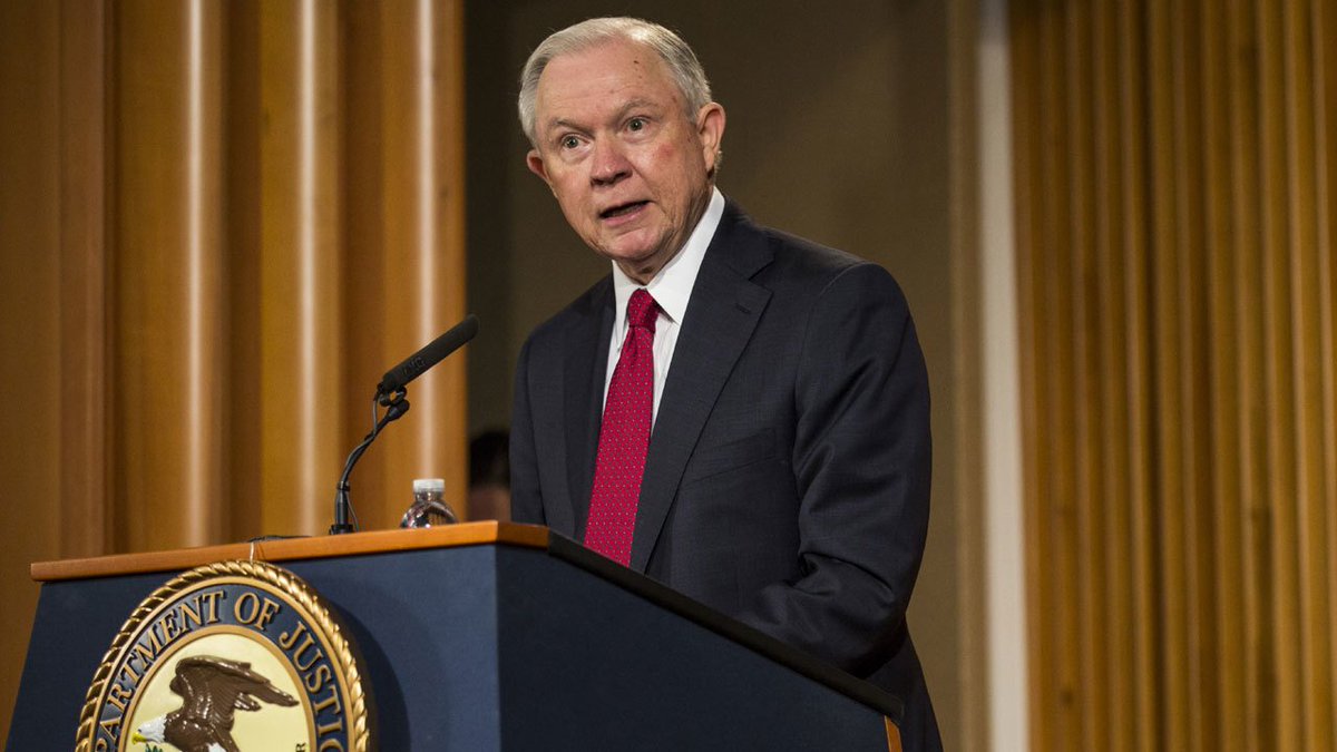 WATCH LIVE AG Jeff Sessions to announce Trump administration decision on #DACA bit.ly/2x81Fga?utm_me… https://t.co/xfq2D48wg4