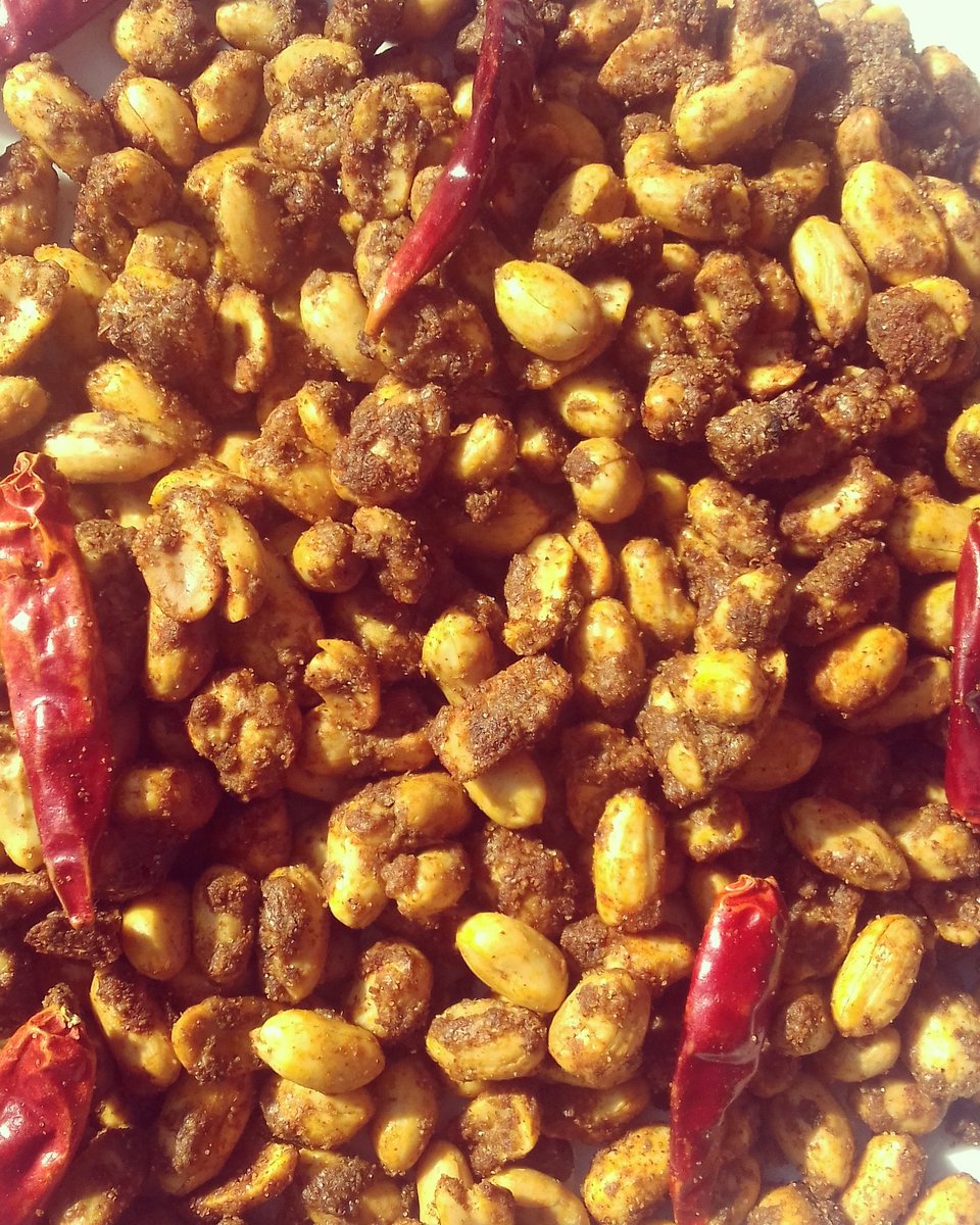 Snackminster1's tweet photo. Our next flavour is going to knock your socks off! Who likes it HOT?! #spicynuts #hothothot #craftsnackwarrior https://t.co/hGYwNuUxug